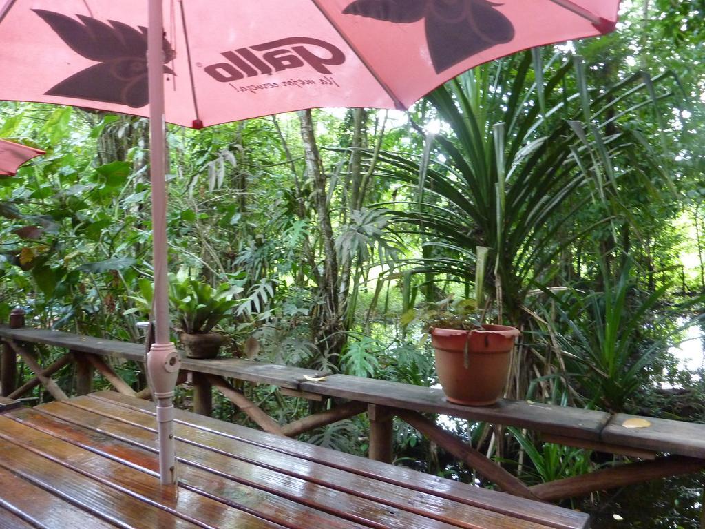 Hotel Casa Perico Rio Dulce Town Zewnętrze zdjęcie