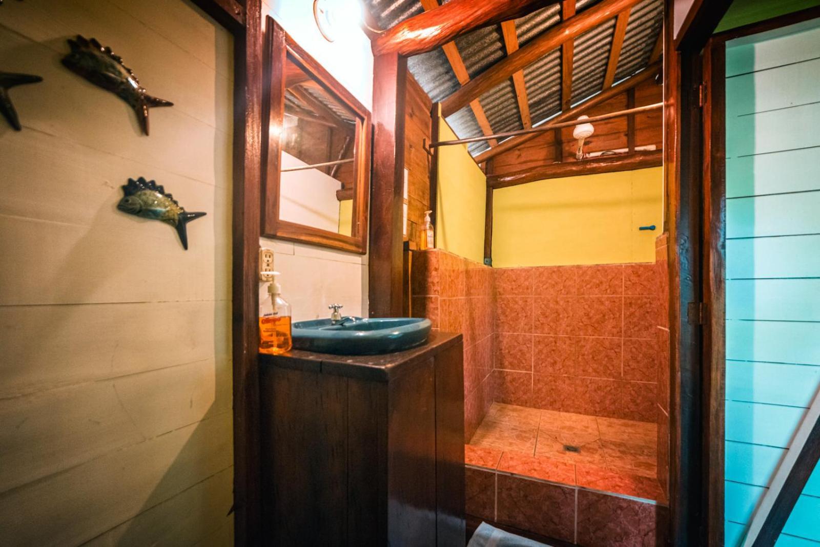 Hotel Casa Perico Rio Dulce Town Zewnętrze zdjęcie