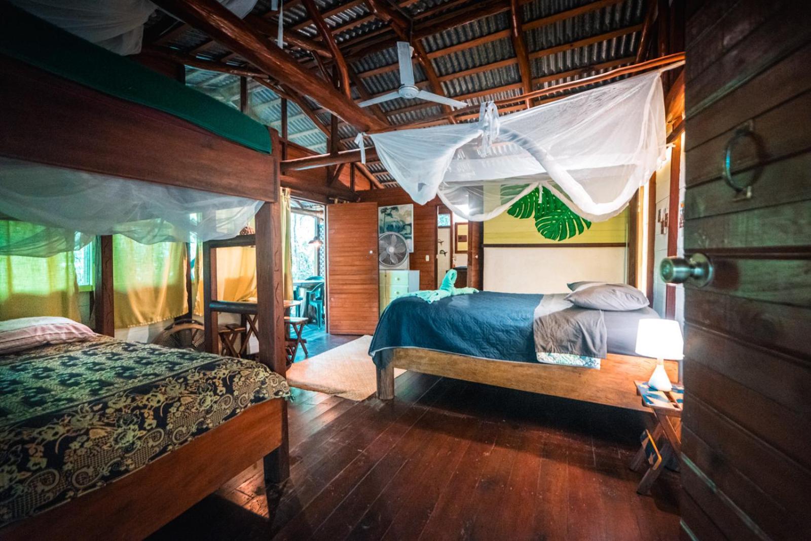 Hotel Casa Perico Rio Dulce Town Zewnętrze zdjęcie
