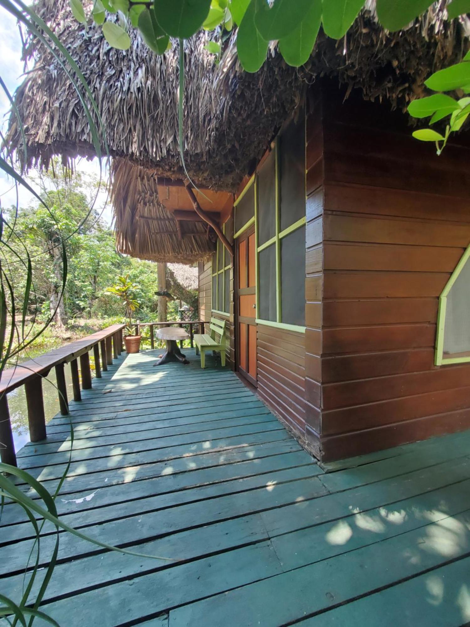 Hotel Casa Perico Rio Dulce Town Zewnętrze zdjęcie