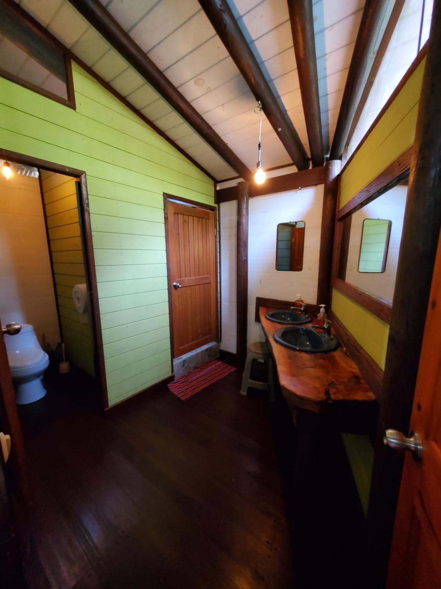Hotel Casa Perico Rio Dulce Town Zewnętrze zdjęcie