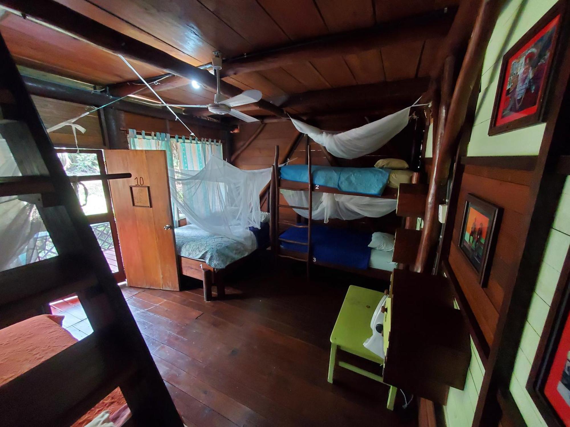 Hotel Casa Perico Rio Dulce Town Zewnętrze zdjęcie
