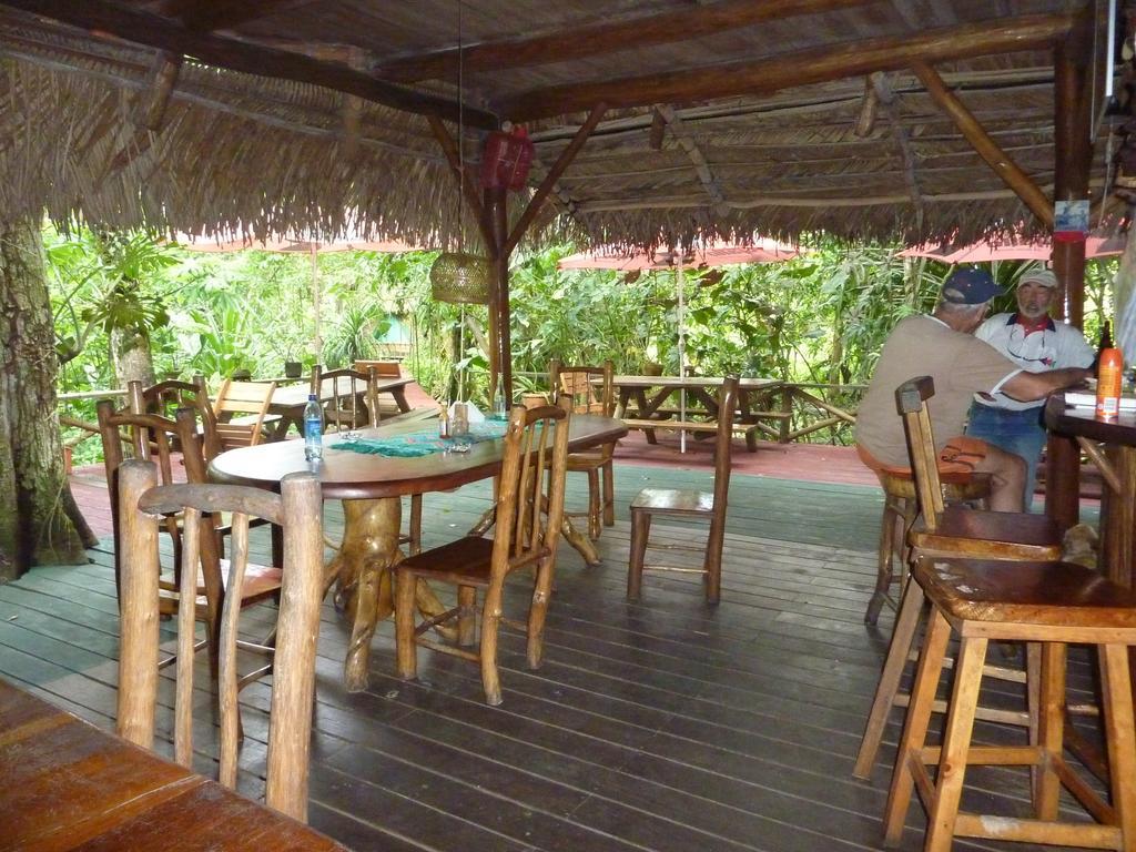 Hotel Casa Perico Rio Dulce Town Zewnętrze zdjęcie