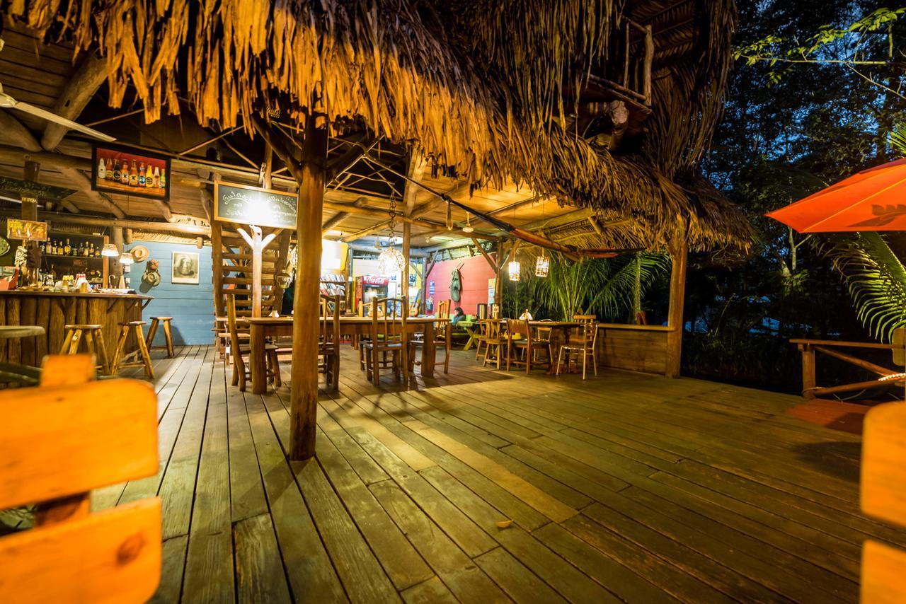 Hotel Casa Perico Rio Dulce Town Zewnętrze zdjęcie